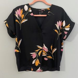 Forever 21 Contemporary Floral Blouse XS/S
